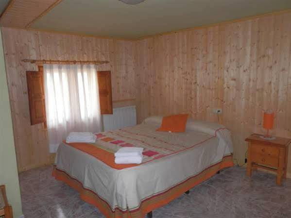 Hostal El Portalico Linares de Mora Exteriör bild