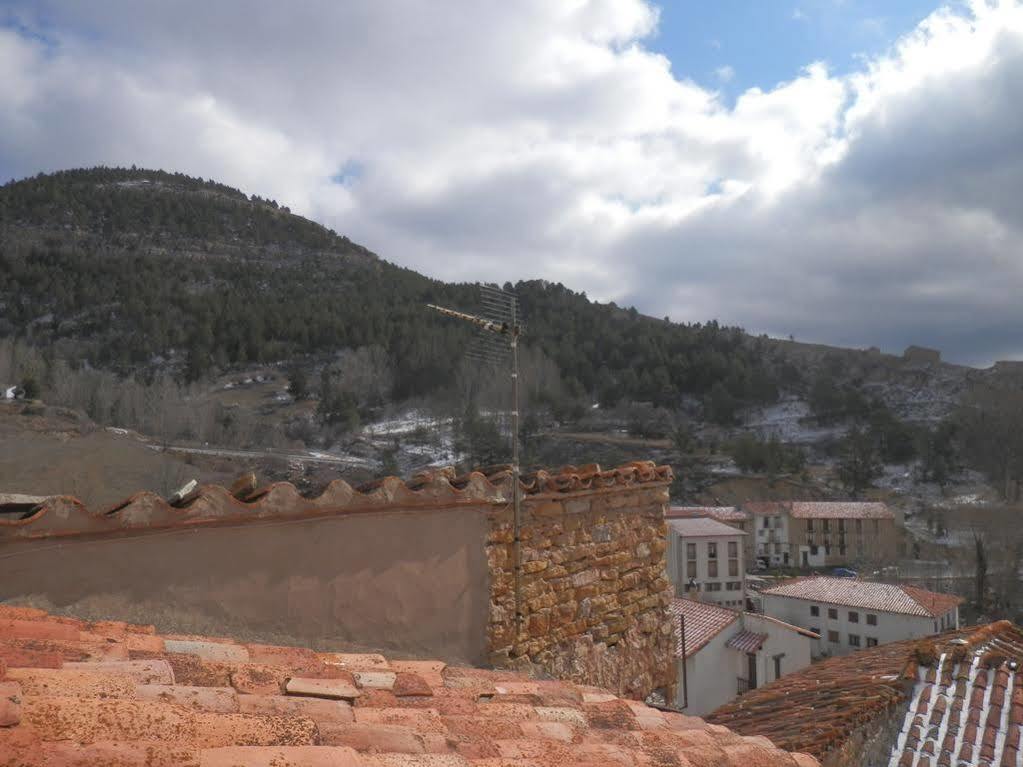 Hostal El Portalico Linares de Mora Exteriör bild