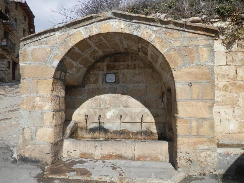 Hostal El Portalico Linares de Mora Exteriör bild