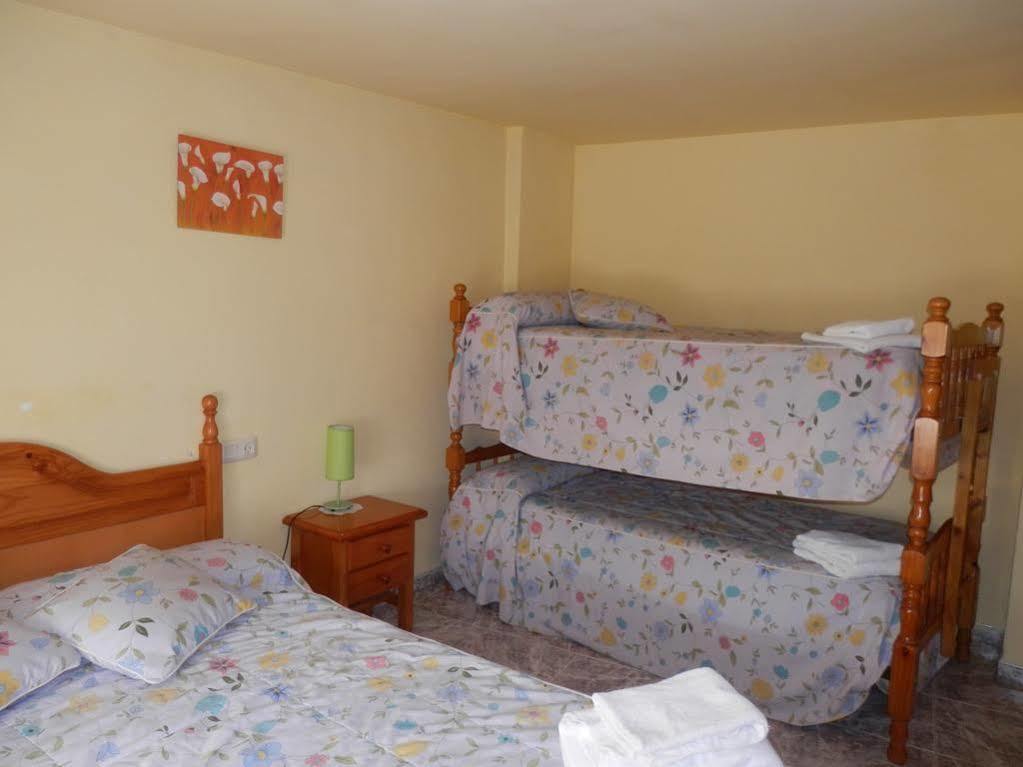 Hostal El Portalico Linares de Mora Exteriör bild
